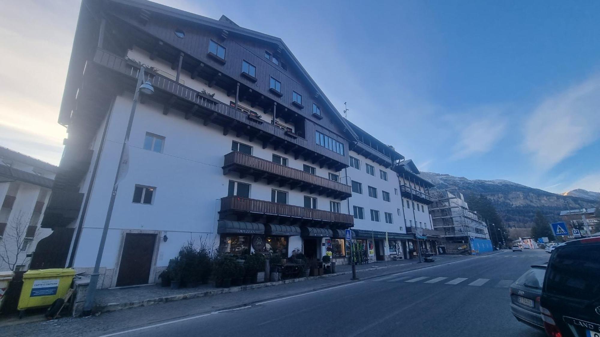Studio Apartment Ariston In Centro A Cortina 科尔蒂纳丹佩佐 外观 照片